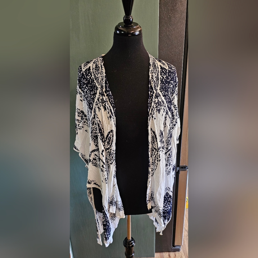 Harlow kimono one size